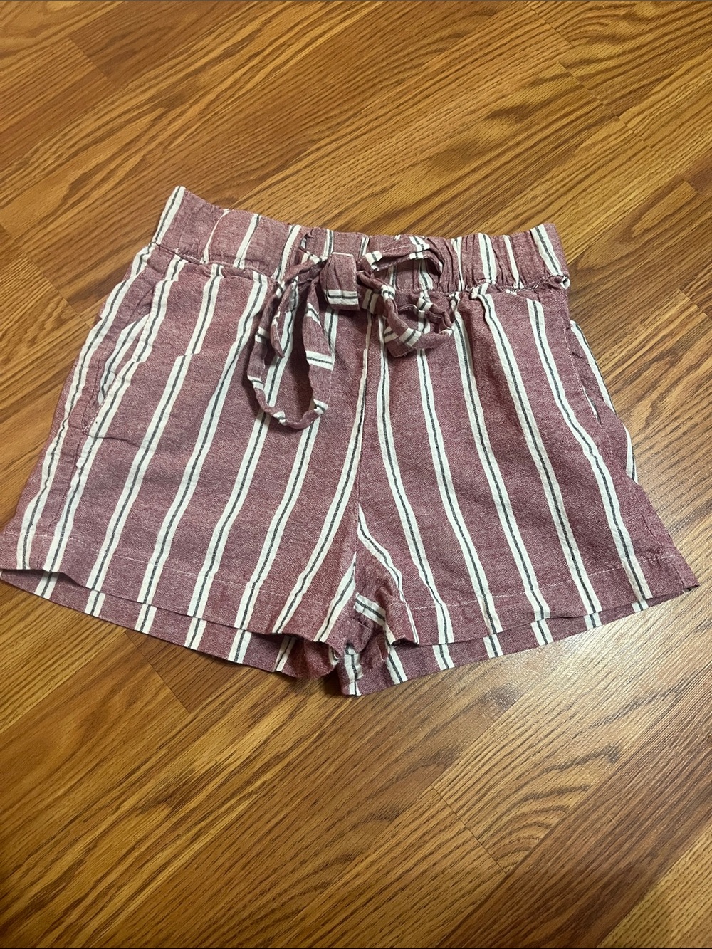 Pull&Bear Mauve and White Striped High Waist Linen Blend Shorts